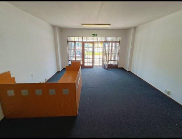 INDUSTRIAL PROPERTY TO RENT IN HALFWAY HOUSE